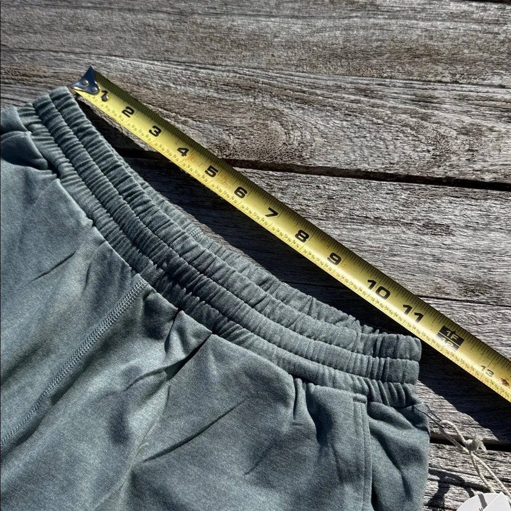 VUORI Boyfriend Jogger size XS Vintage Pistachio Heather Sweatpant NWT‎